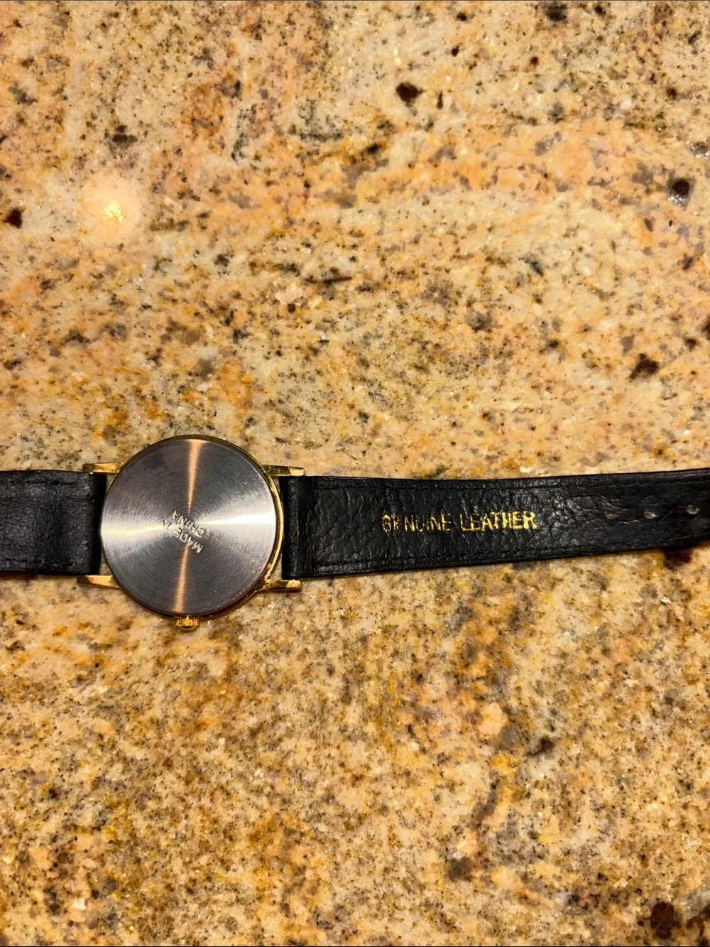 N/A stylish gold